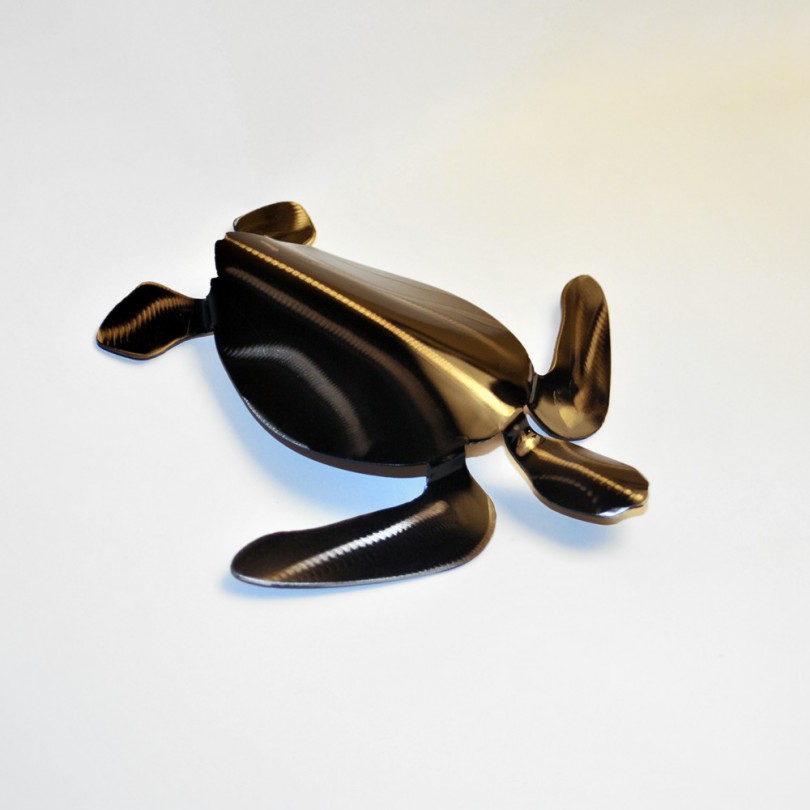 Tortue de Mer juvénile Noire et Inox Tortue de Mer juvénile Noire et Inox